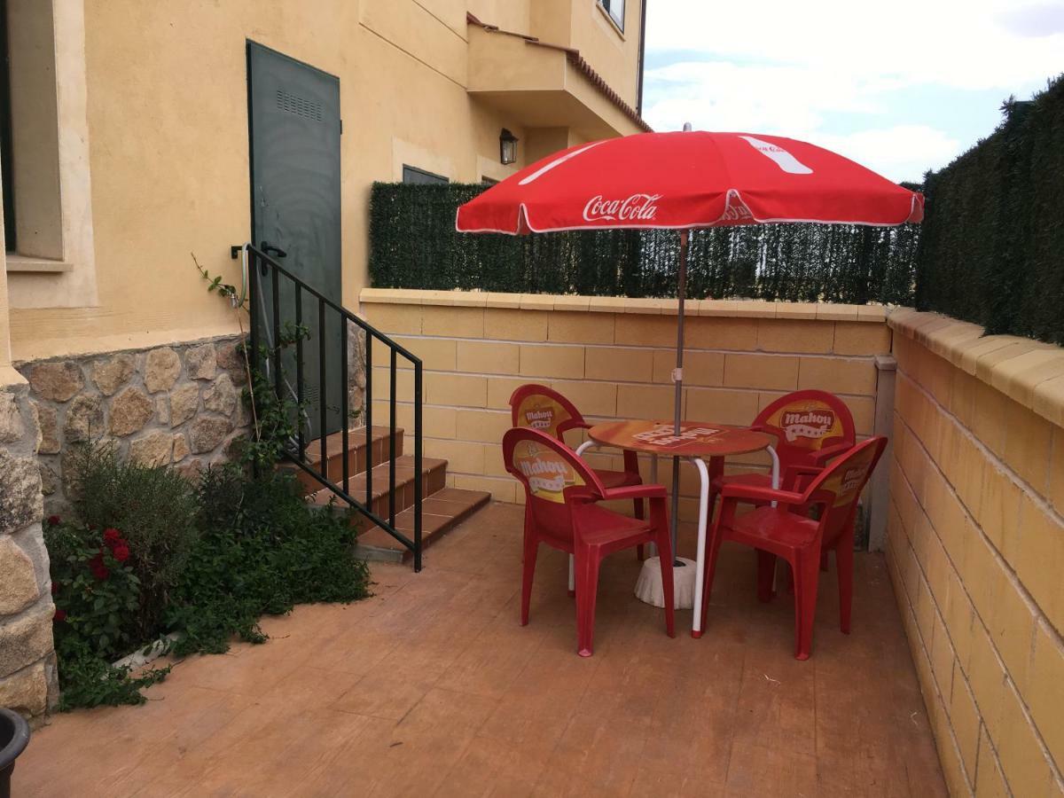 Chalet Pradonavas Navas de San Antonio Exterior photo